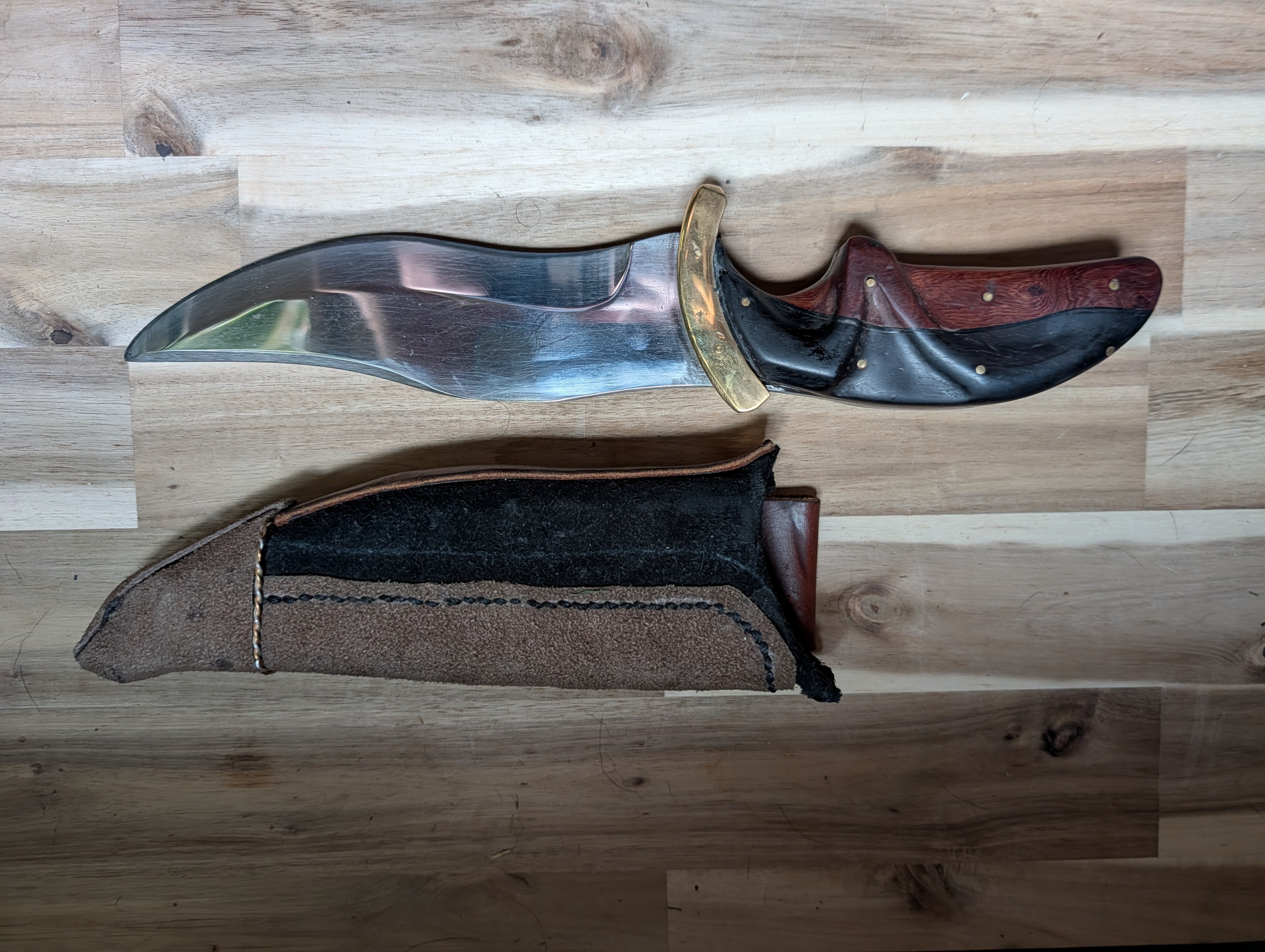 Hunter's drop point knife